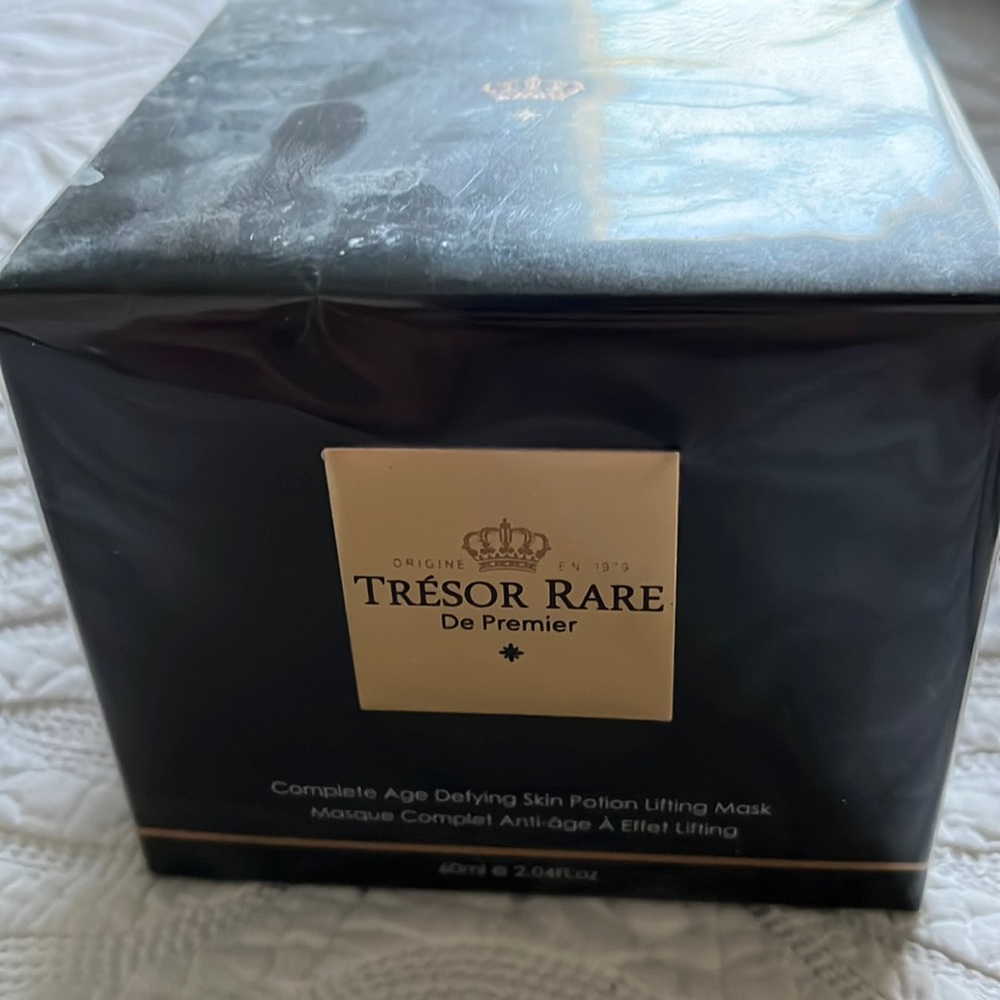 NIB Tresor Rare complete skin lifting mask